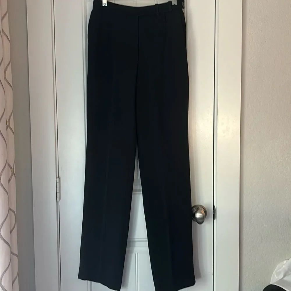 Armani Collezioni  Black Slacks with pockets size 6. Made in Italy 🇮🇹